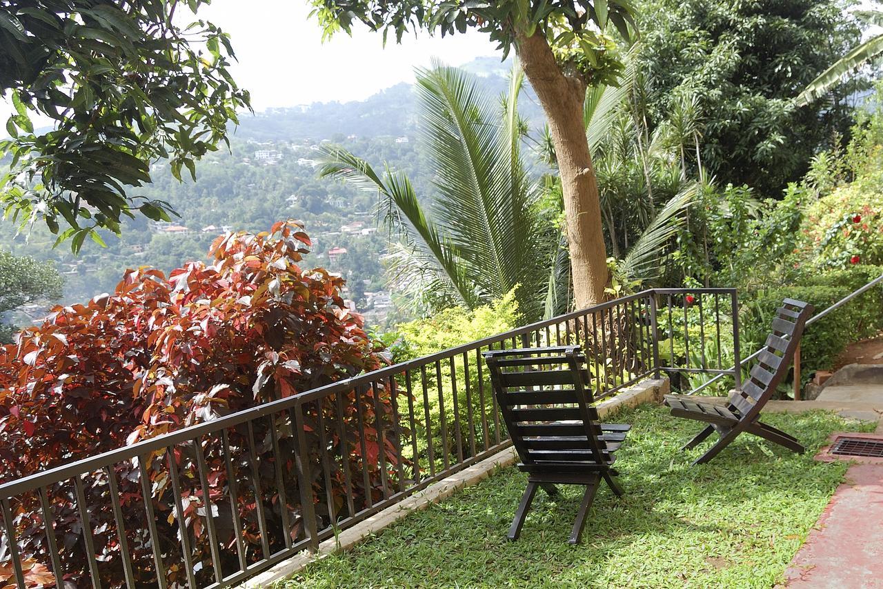 Evergreen Kandy Exterior foto