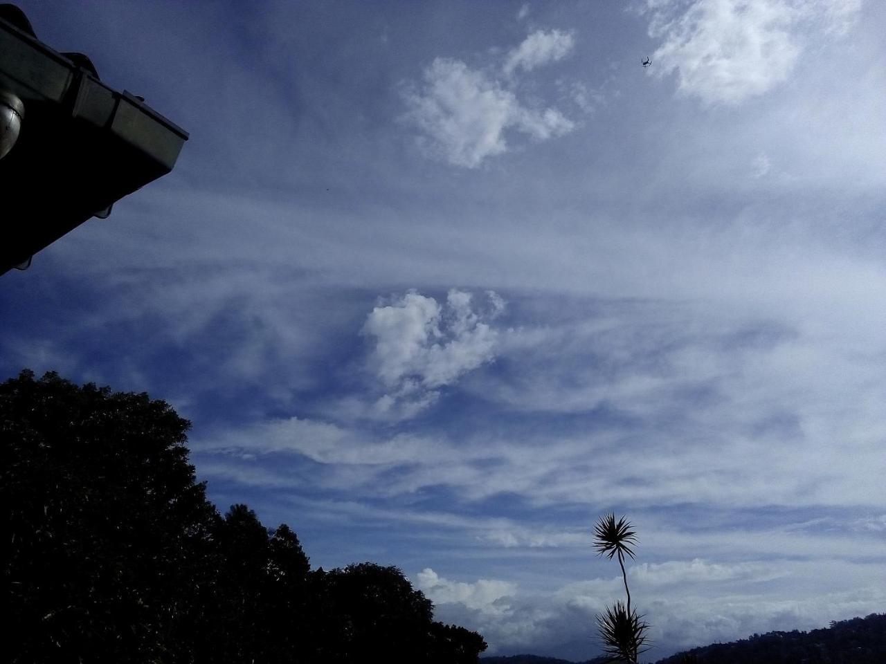 Evergreen Kandy Exterior foto